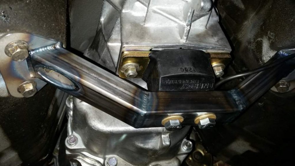 TRANSMISSION MOUNT 01.jpg