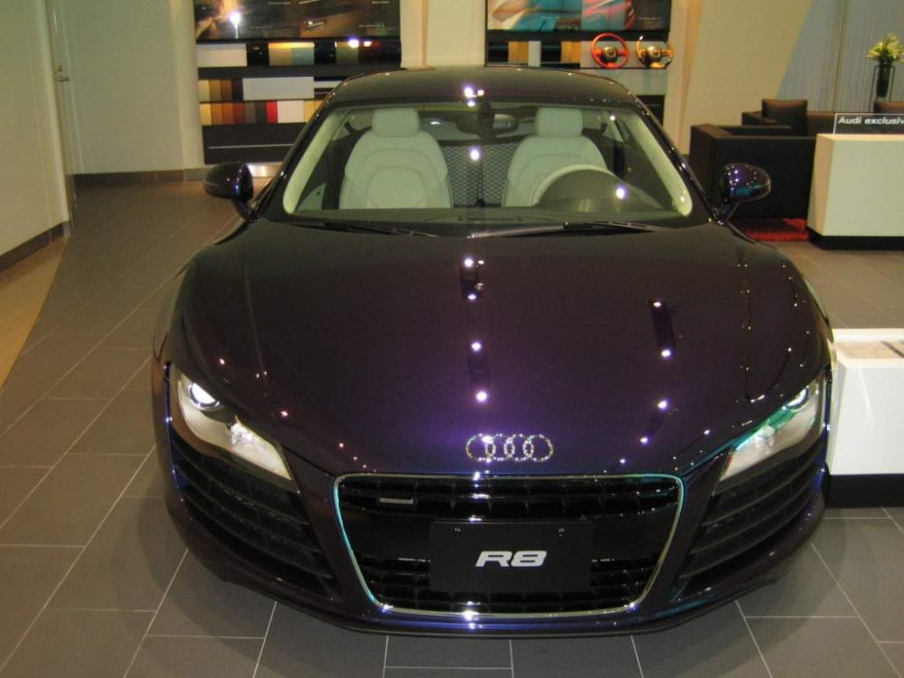 photo_1_velvet_purple_audi_r8_1_34313_original.jpg