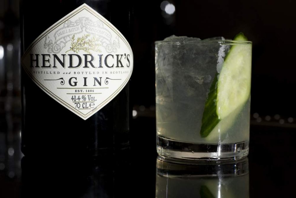 secret-gin-club-hendricks-gin-with-drink.jpg