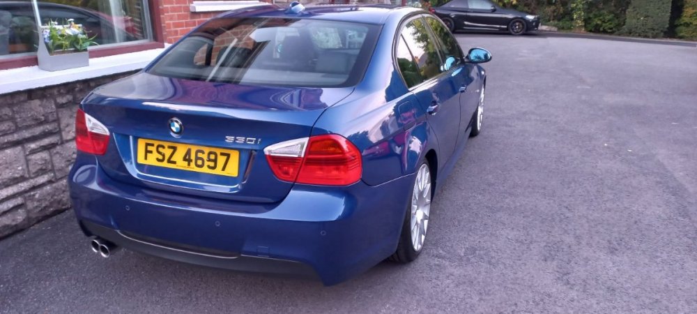 330i bmw.jpg